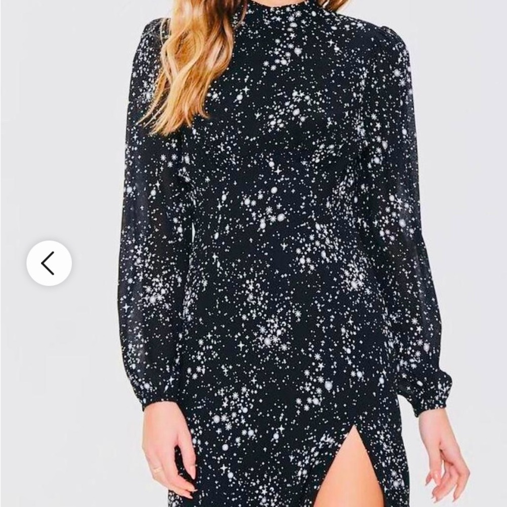 Forever 21 Black and White Star Pattern Dress